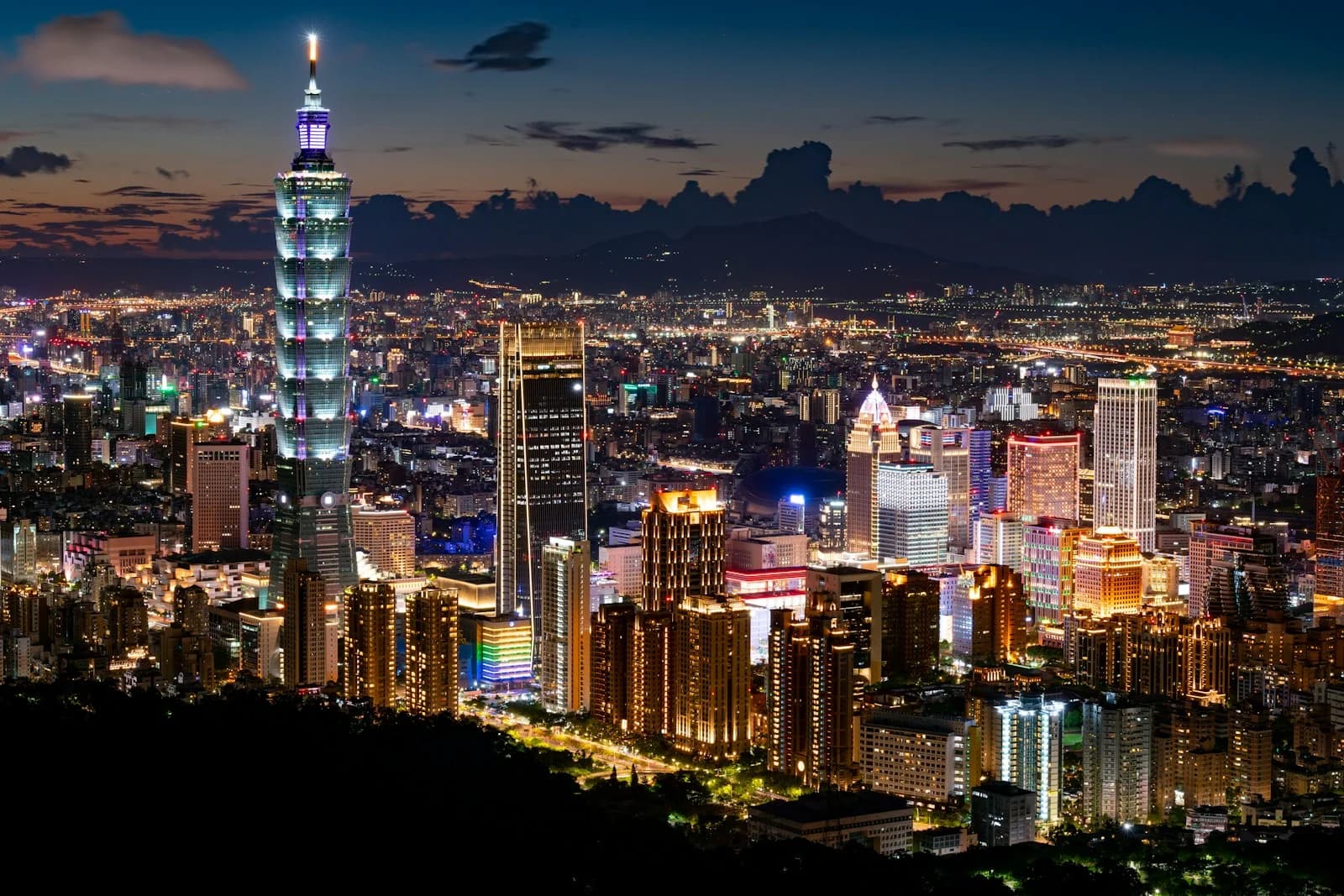Taipei — Taipei skyline